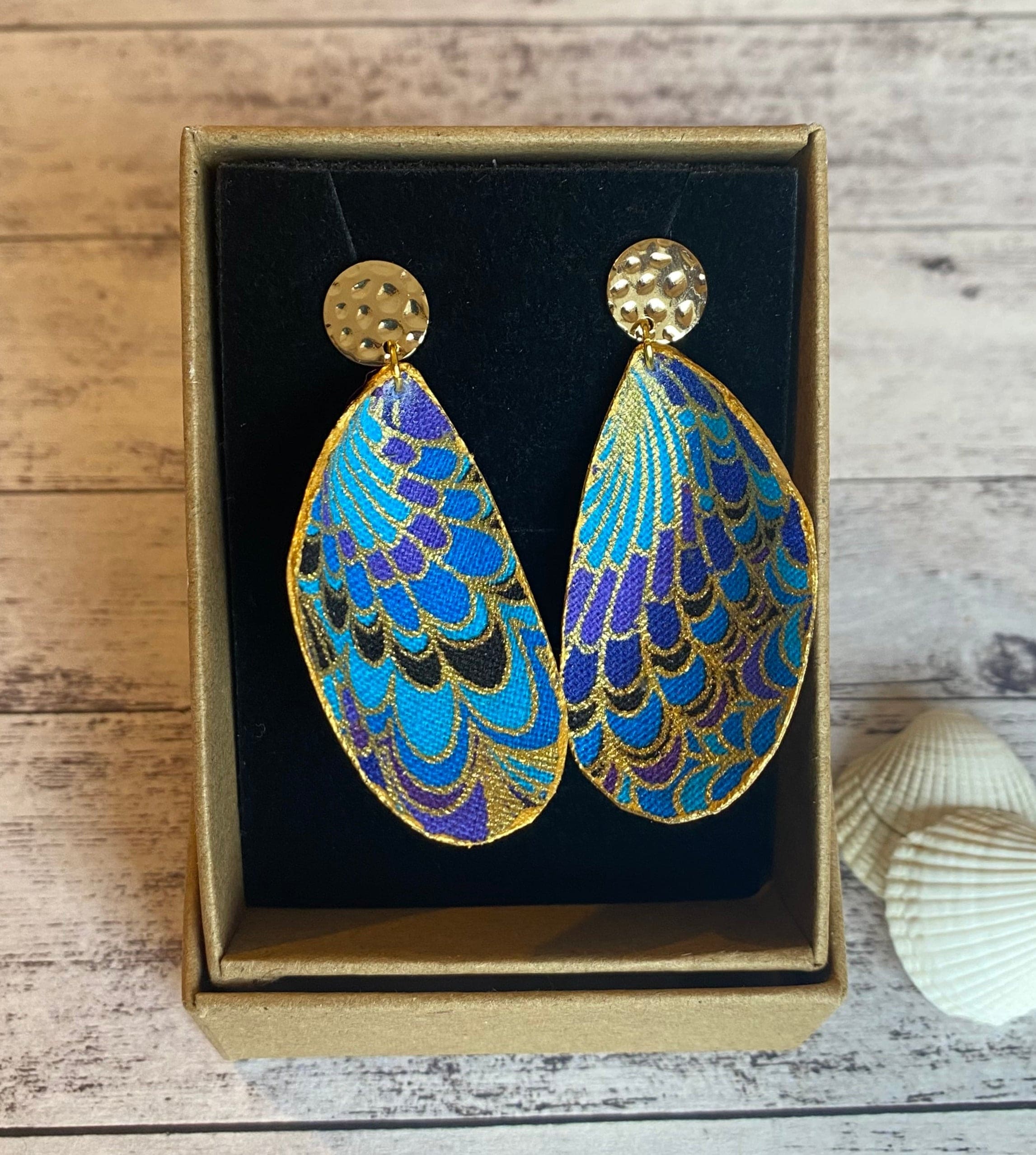 GG Designs - Mussel Shells Earrings Royal Plume